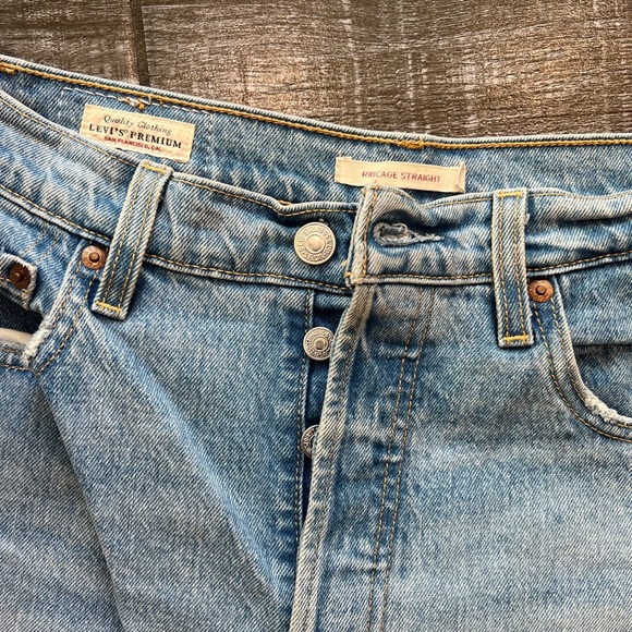 Levi Ribcage Straight - Picture 3 of 3